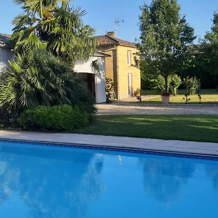 Апартаменты Chez Nanou, A Proximite De St Emilion *