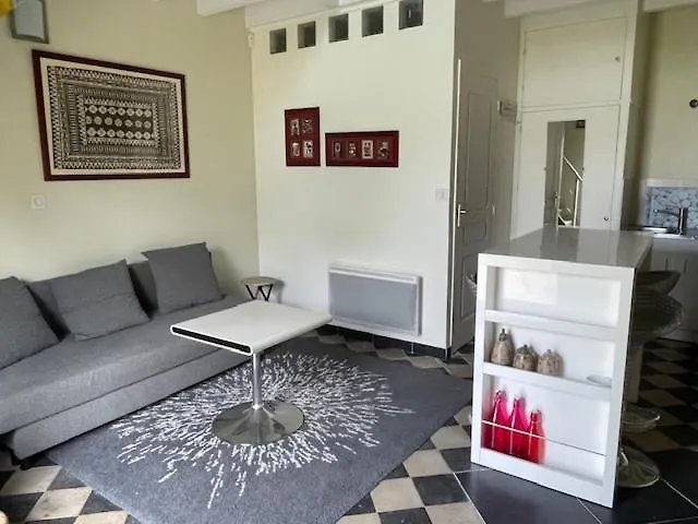 Апартаменты Chez Nanou, A Proximite De St Emilion *